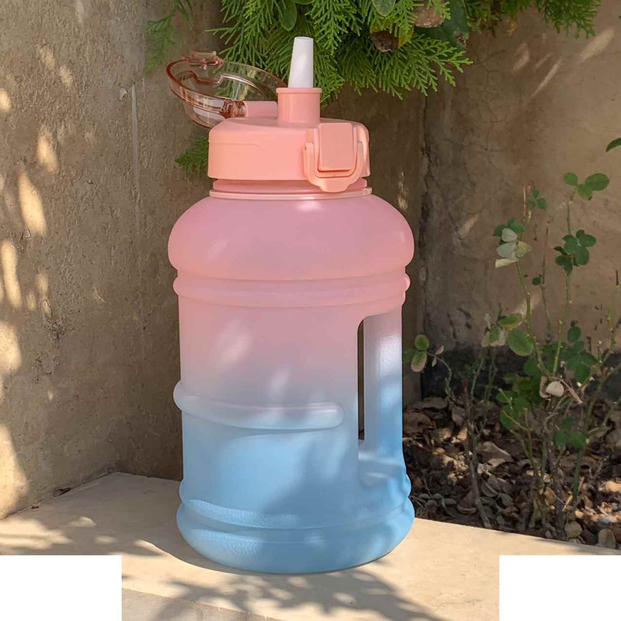 قمقمه پلاستیکی بزرگ کد03ـ86301